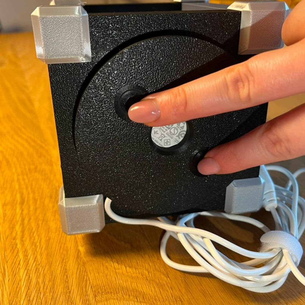 "Stöpsel" in Lampe einsetzen