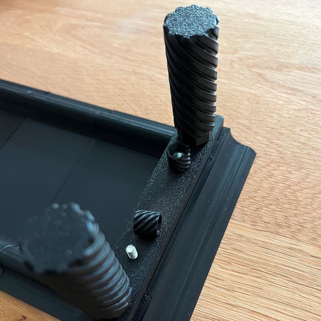 Bucherhöhungen verschrauben